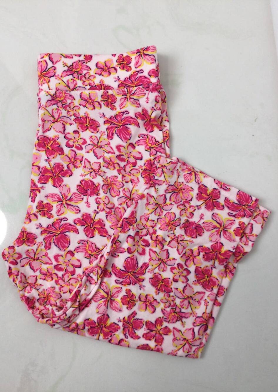 Simply Southern Pink Floral Womens Capri Leggings